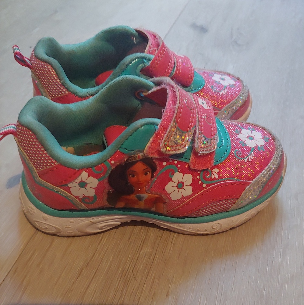 Size 7 toddler elena if avalor shoes